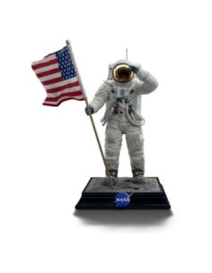 NASA Art Scale Statue 1/10 Apollo 11 Astronaut 23 cm  Iron Studios