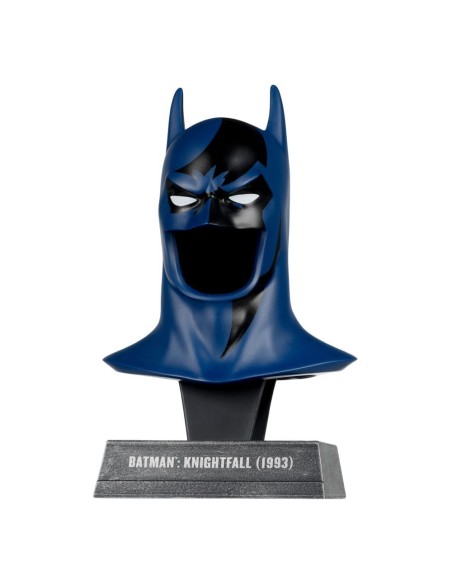 Batman: Knightfall DC Direct Mini Replica 1/3 Batman Cowl 19 cm  McFarlane Toys