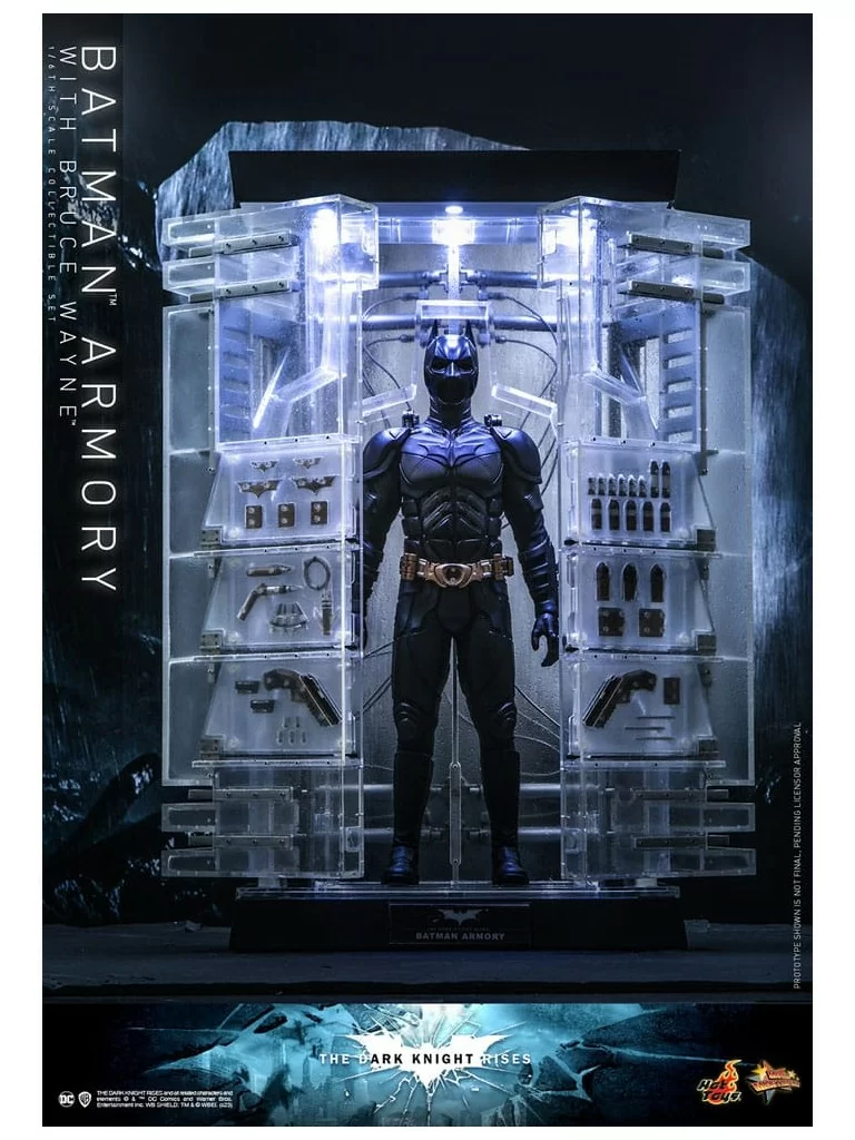The Dark Knight Rises Movie Masterpiece Action Figures & Diorama 1/6 Batman  Armory with Bruce Wayne 30 cm