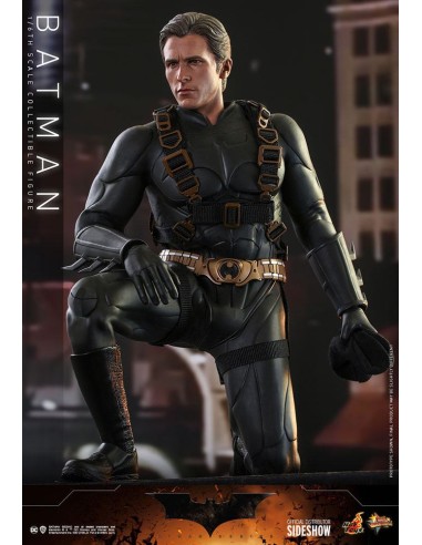 Hot Toys Exclusive Batman Begins Movie 1/6 Batman  32 cm - 15 - 