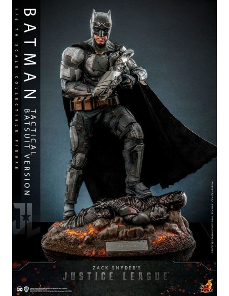 TMS085 Batman Tactical Batsuit Zack Snyder`s Justice League 1/6 33 cm