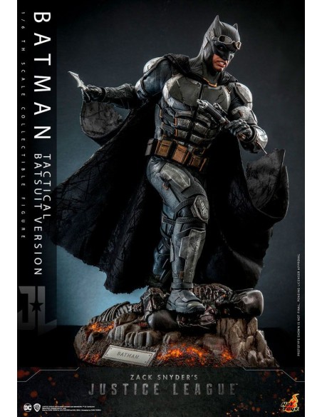 TMS085 Batman Tactical Batsuit Zack Snyder`s Justice League 1/6 33 cm