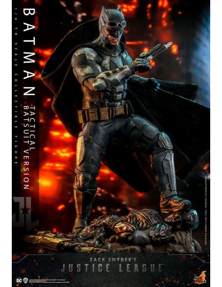 TMS085 Batman Tactical Batsuit Zack Snyder`s Justice League 1/6 33 cm