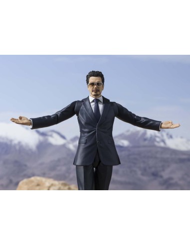 S.H. Figuarts Iron Man 4 Tony Stark Birth of Iron Man Edition